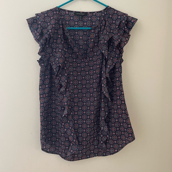 Banana Republic Tops - Banana Republic Sleeveless Ruffled Top